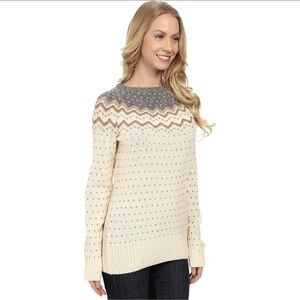 Fjallraven Women's Cream and Gray Patterned Sweater